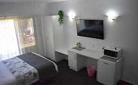 Riviana Motel